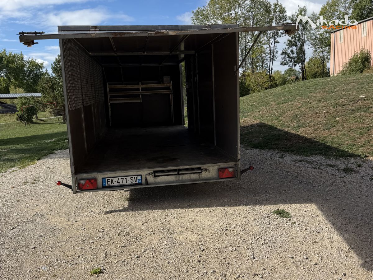 Remorque fermée – photo 2 sur 6