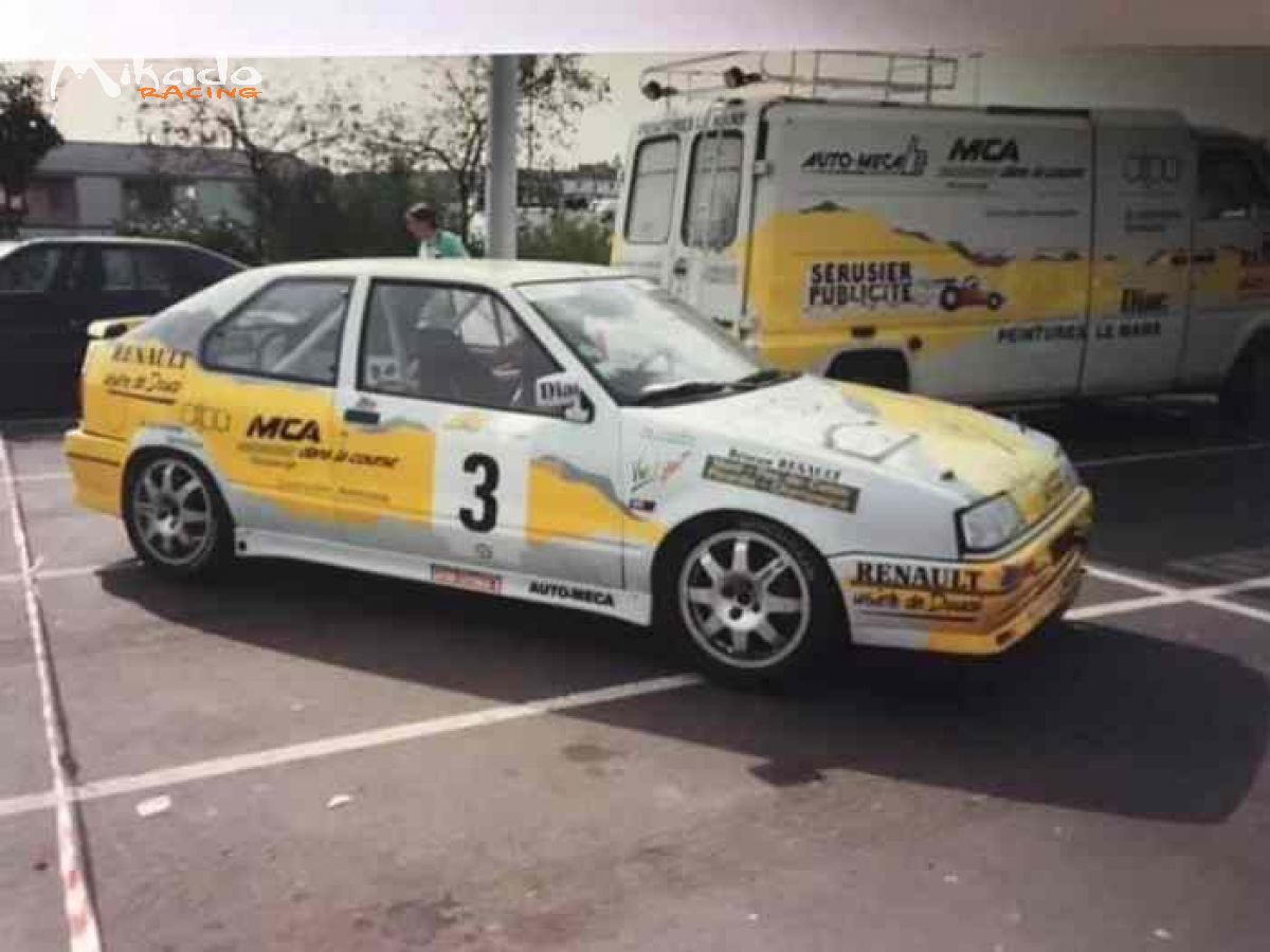 Recherche r19 f2000 grA ou groupe N – photo 1 sur 2