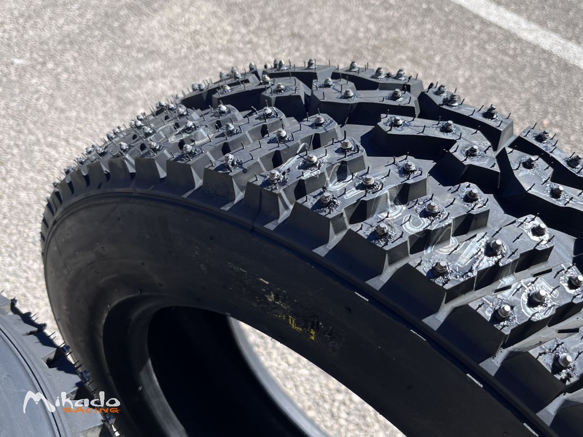175/70R15 - x4 pneus clous neuf – photo 2 sur 3