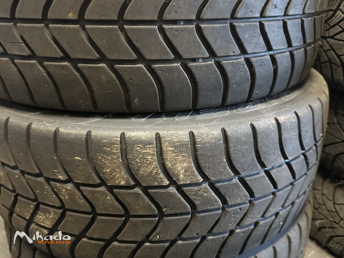 PNEUS PLUIE PIRELLI – photo 1 sur 2