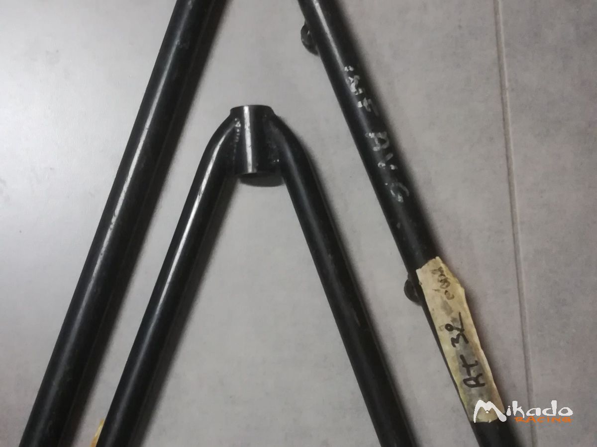 Triangles avant Ralt RT32 – photo 1 sur 2