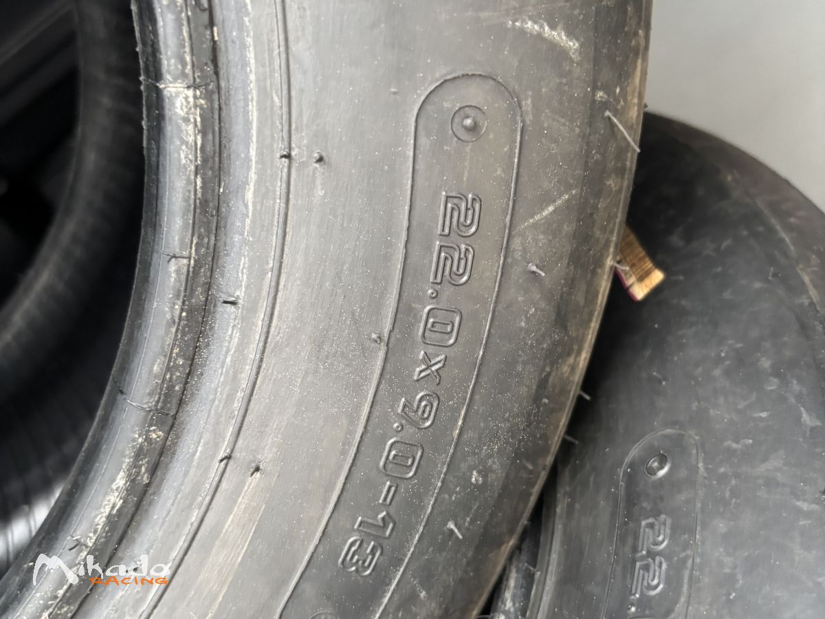 Pneus hoosier CM – photo 3 sur 3