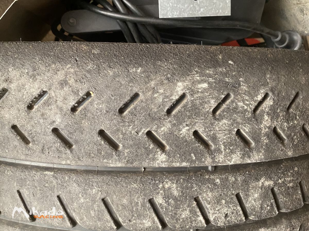 VD MICHELIN NEUF EN 17 IDEAL CLIO KITCAR/M3/SIERRA – photo 3 sur 3