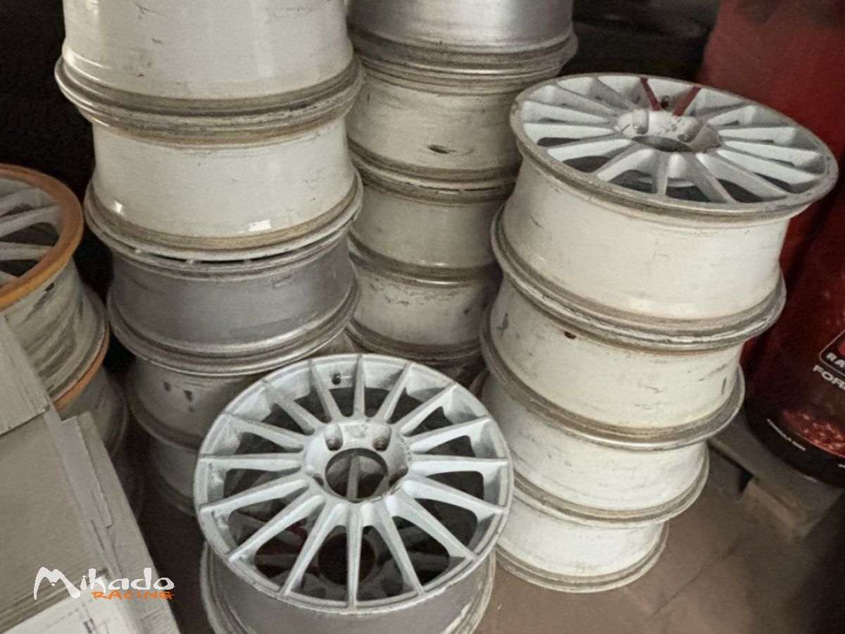 Lot jantes Ford Fiesta MKII Rally2 – photo 2 sur 2