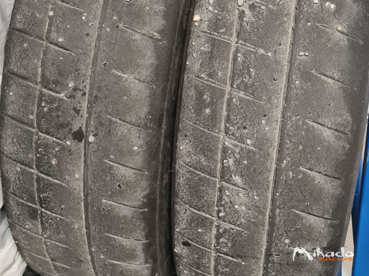Lot Michelin 17p – photo 1 sur 6
