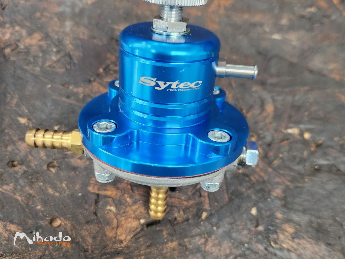 Regulateur pression essence