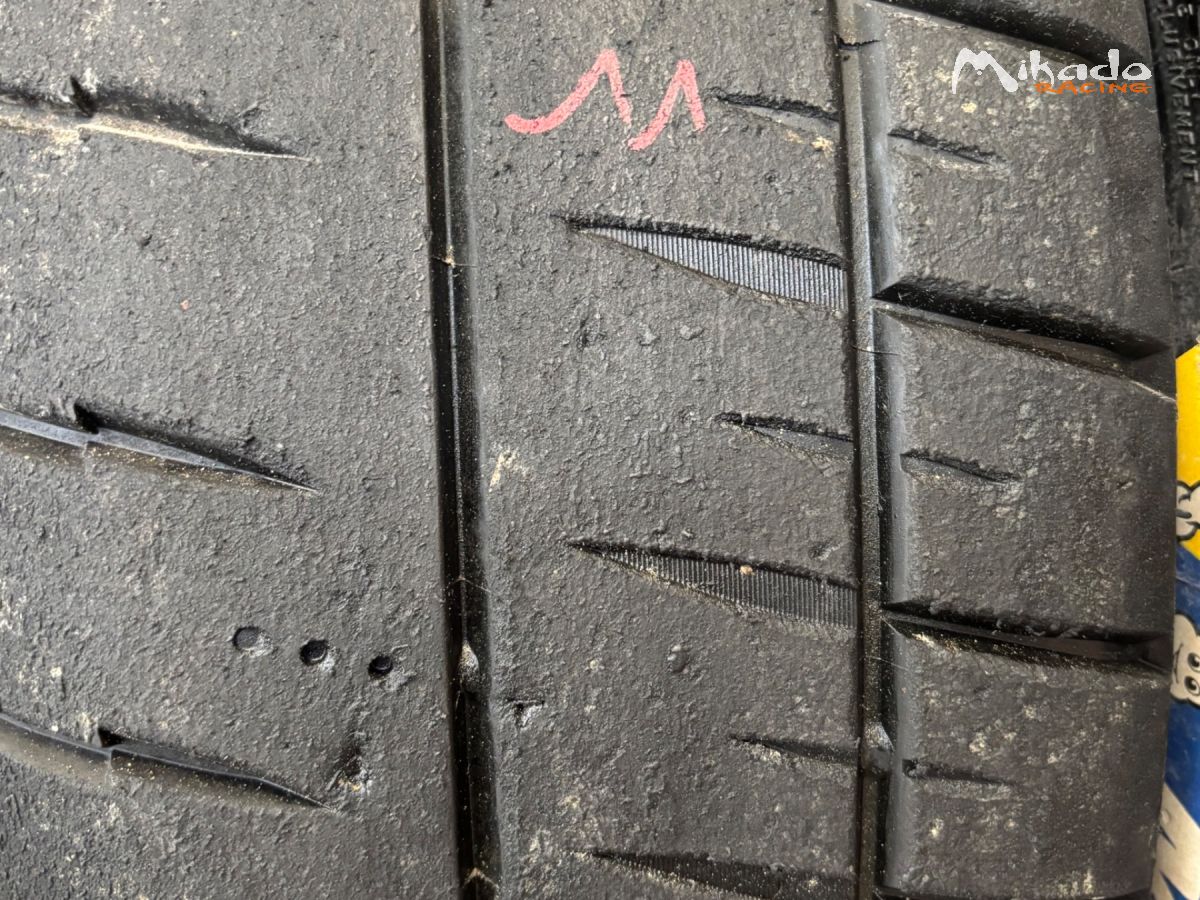 Pneu Michelin en 18p h31 s11 m21 – photo 1 sur 3