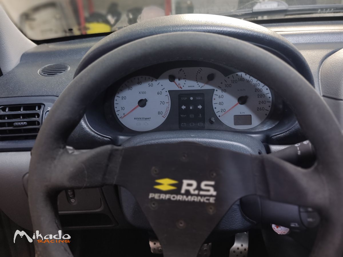 Clio 2 RS1 – photo 3 sur 3