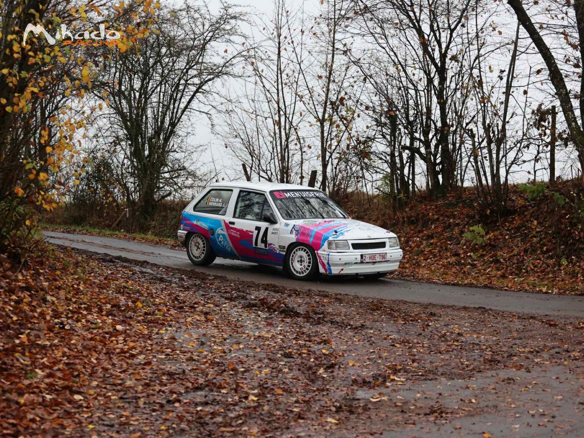 Opel corsa A gsi – photo 2 sur 3
