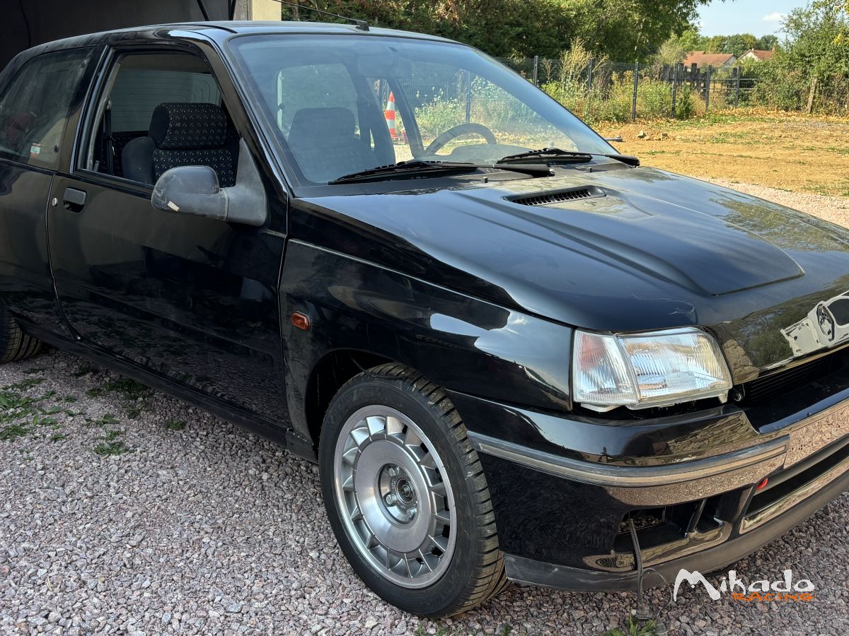 Renault Clio 16s de 1991 – photo 2 sur 3
