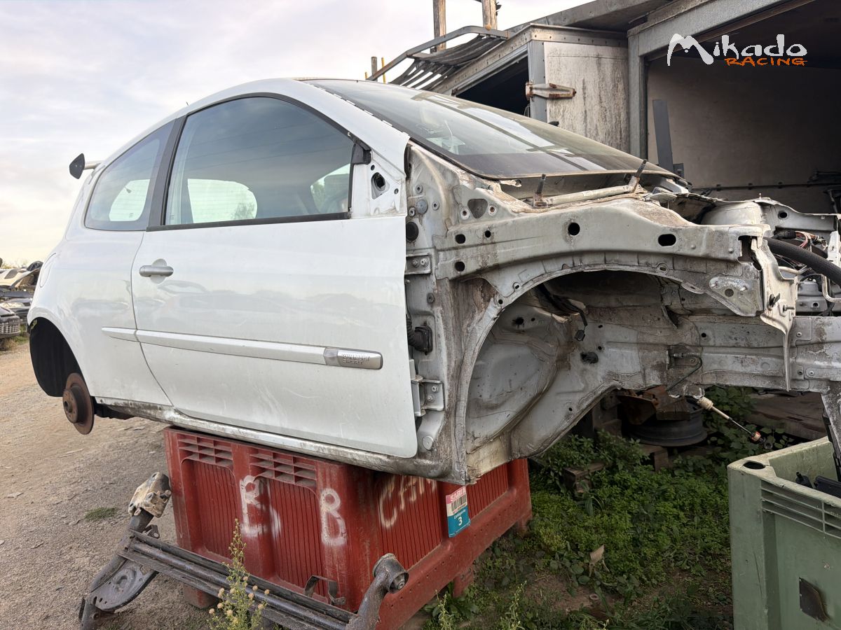Clio 3 rs rhd – photo 1 sur 2