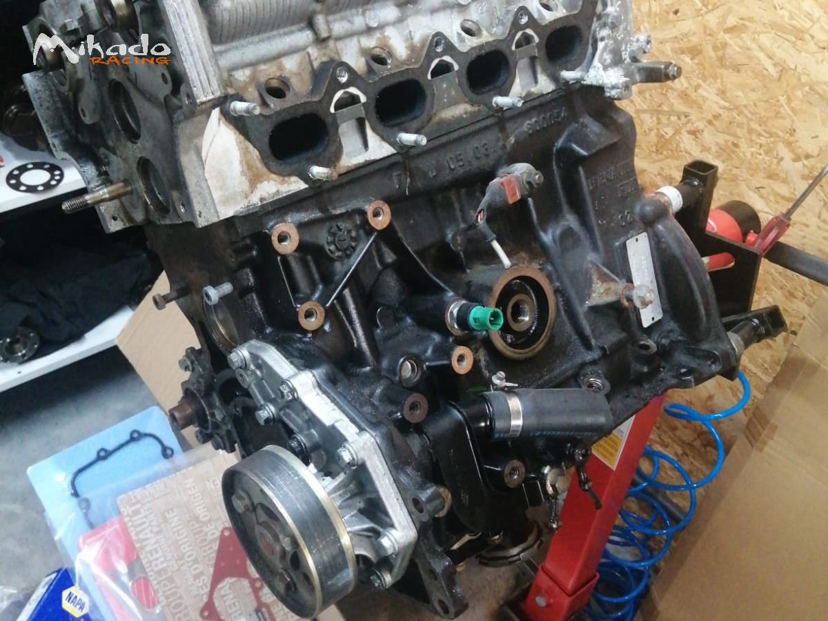 MOTEUR F7R 710