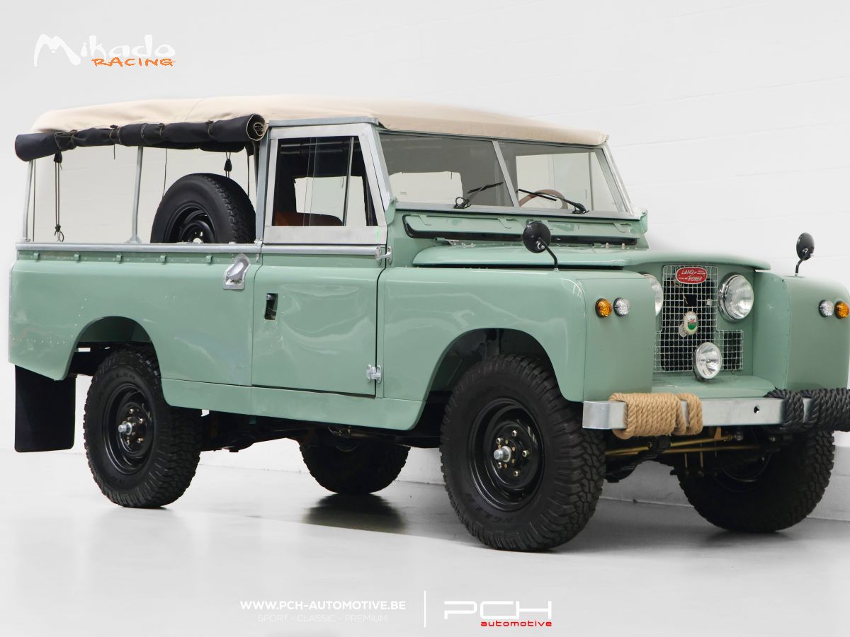 LAND ROVER Series IIA Cabriolet + Overdrive - FULLY FULLY RESTORED !!! - 1965 – photo 1 sur 6
