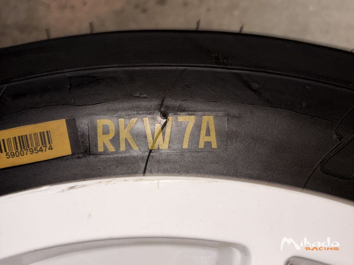 Vends jante + pneu pirelli rkw7a – photo 3 sur 4
