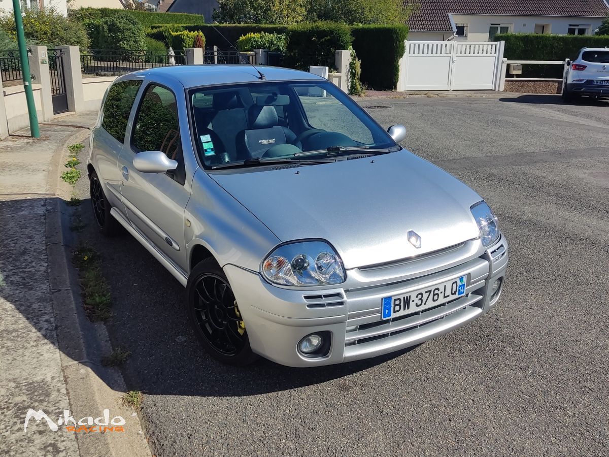 Clio 2 RS1 – photo 1 sur 3