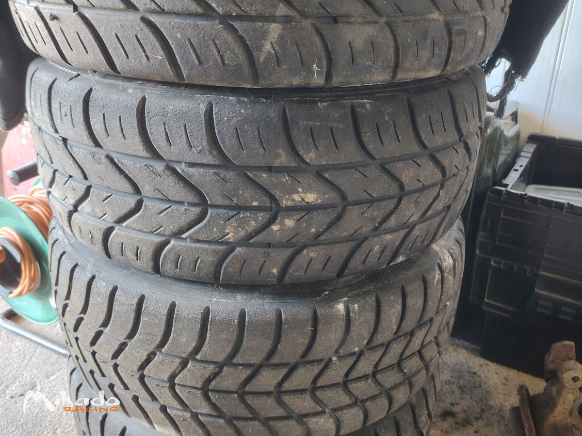 Pirelli pluie 15 pouces