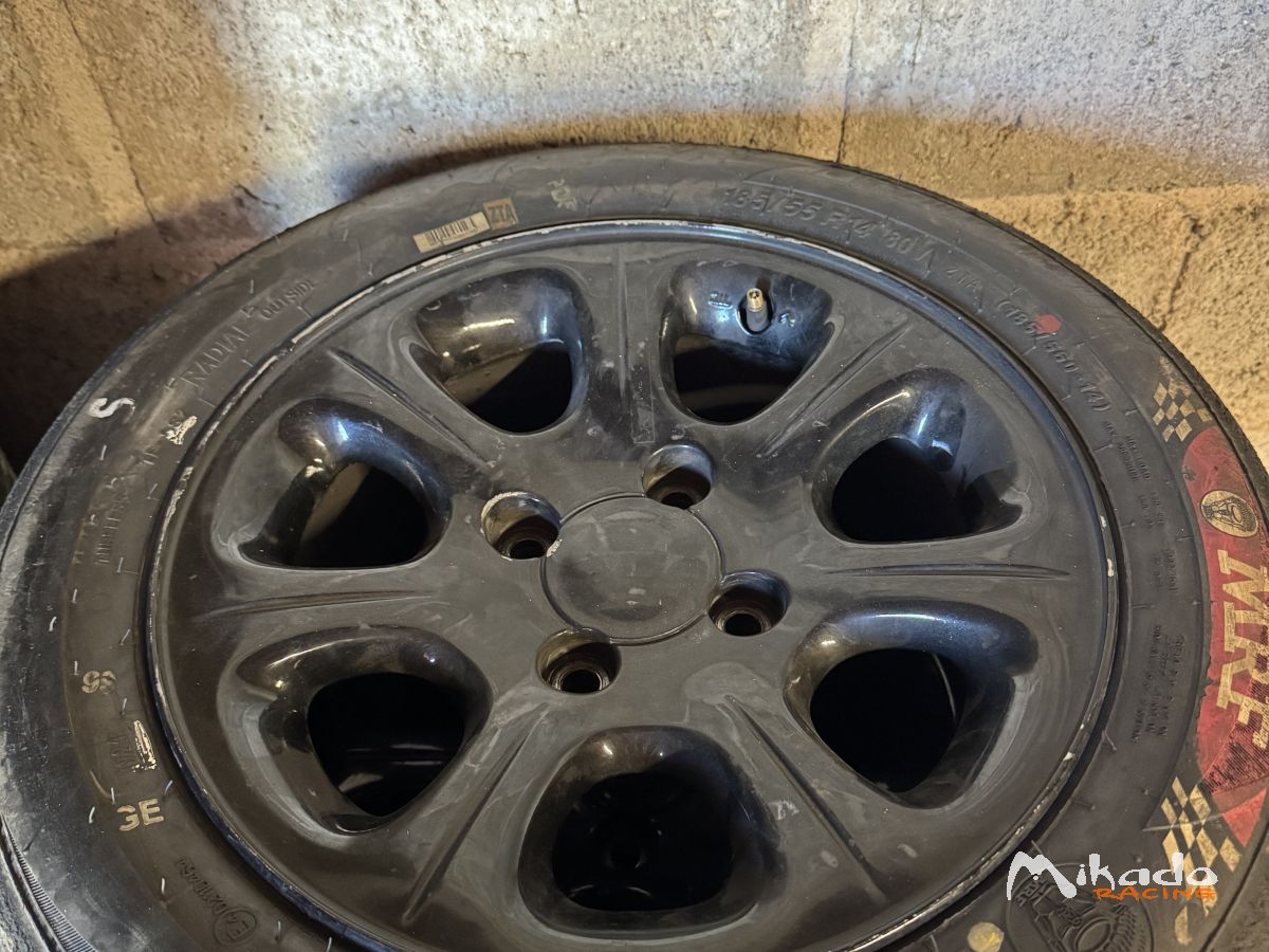 Lot roues 14 – photo 1 sur 2