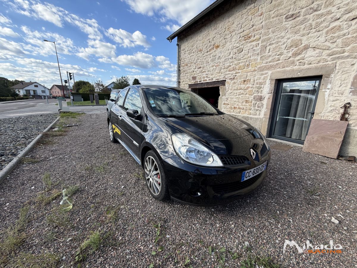 Clio 3 rs – photo 2 sur 5