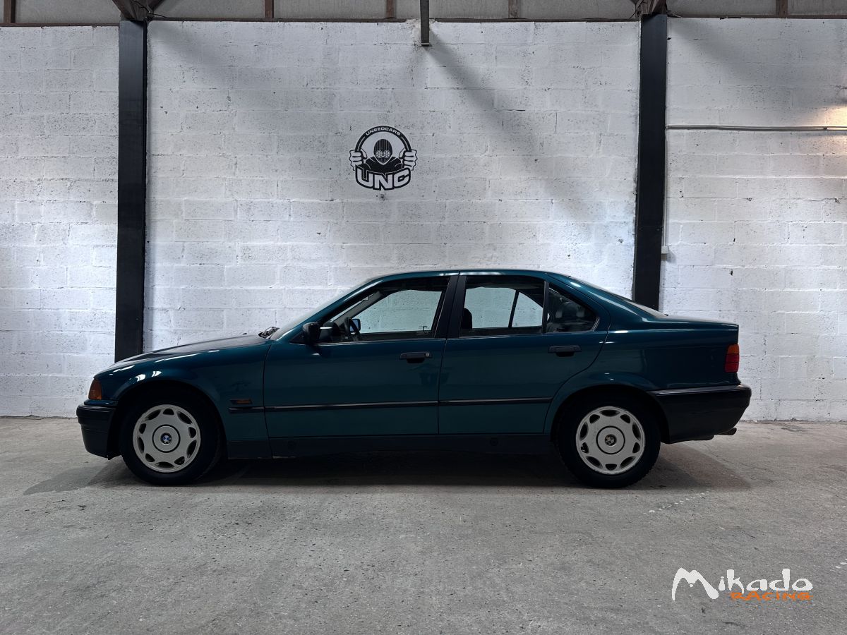 BMW 320i berline – photo 2 sur 6