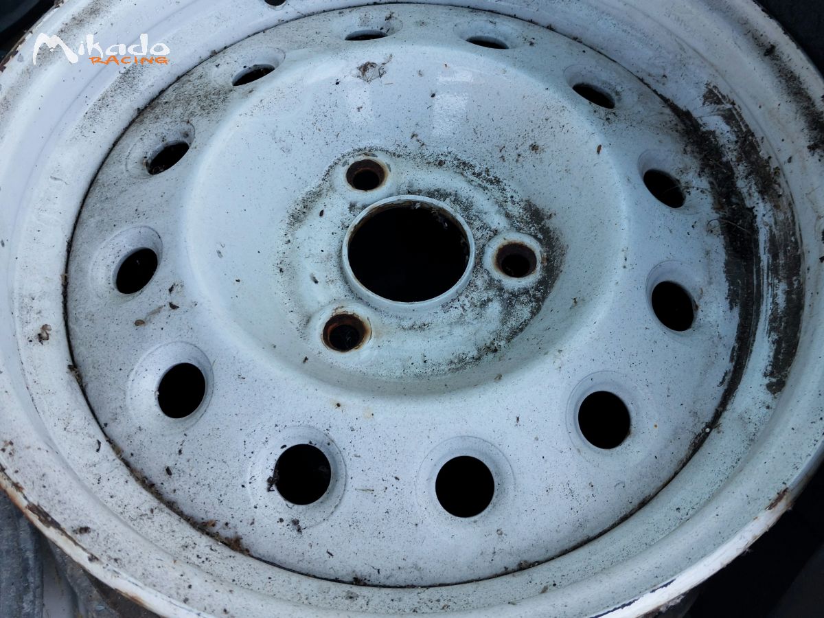 Jantes d ax – photo 1 sur 2