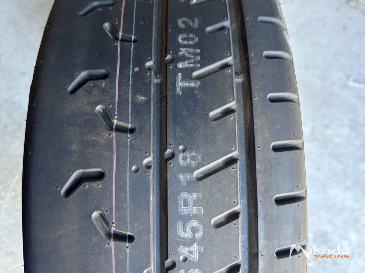 Pneu Kumho ECSTA 210/645R18 Médium – photo 2 sur 3