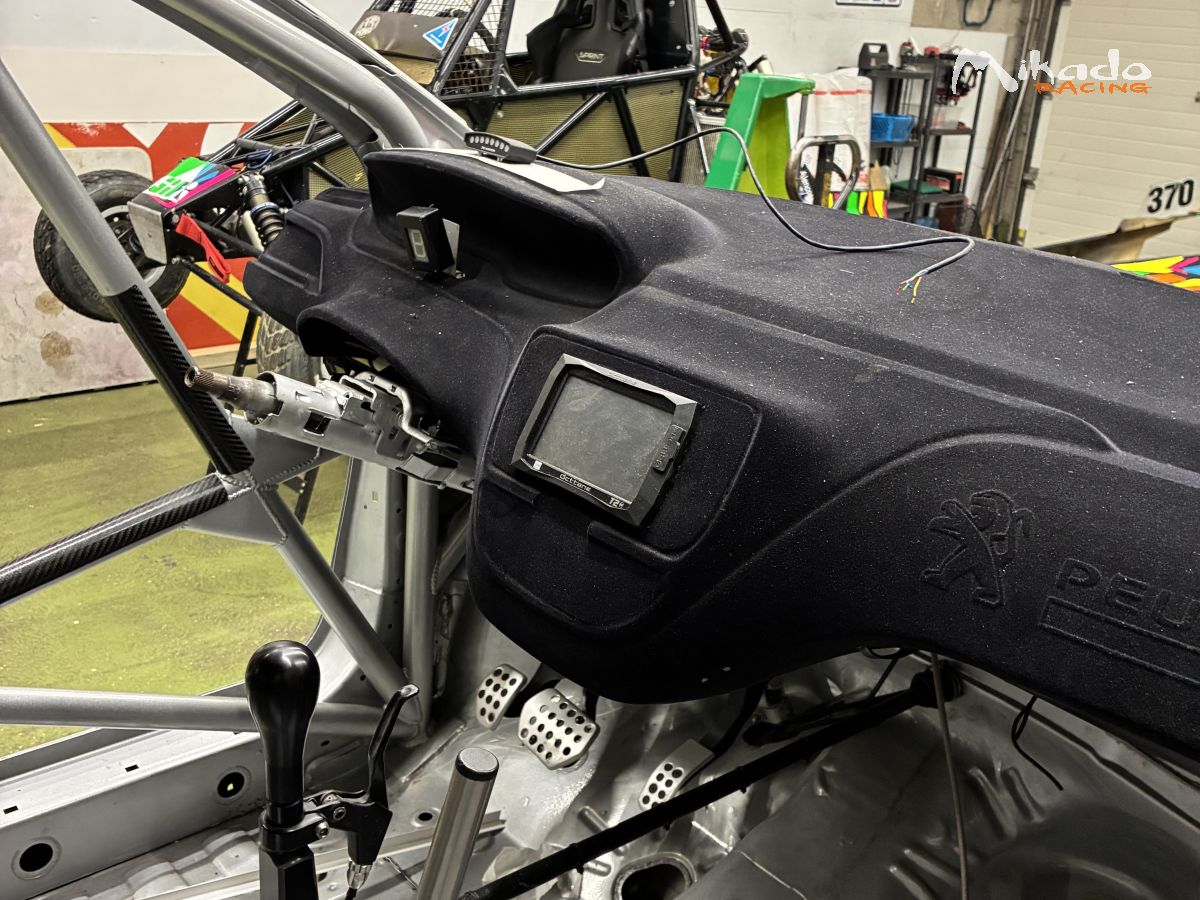 208 f2000 – photo 1 sur 5