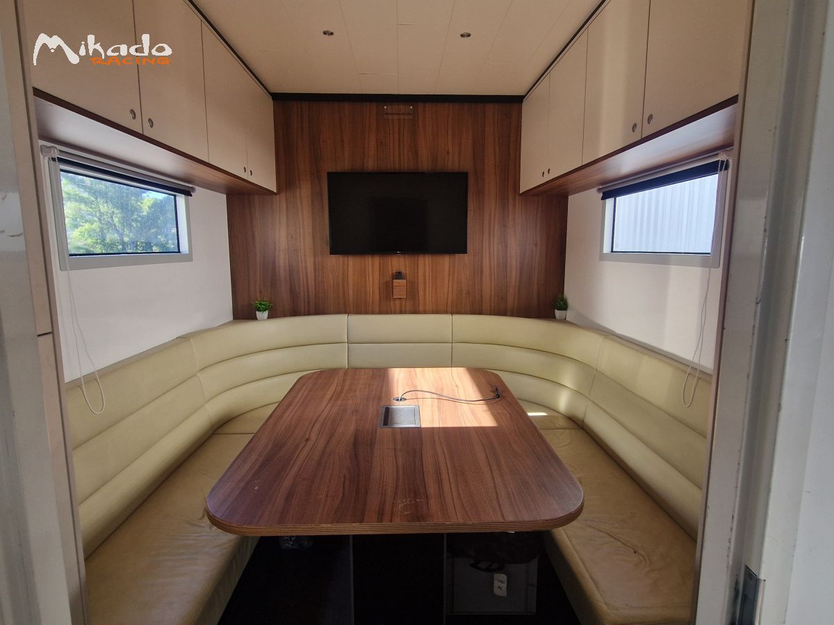 Location Semi-Remorque RaceTrailer | 4 voitures – photo 6 sur 6