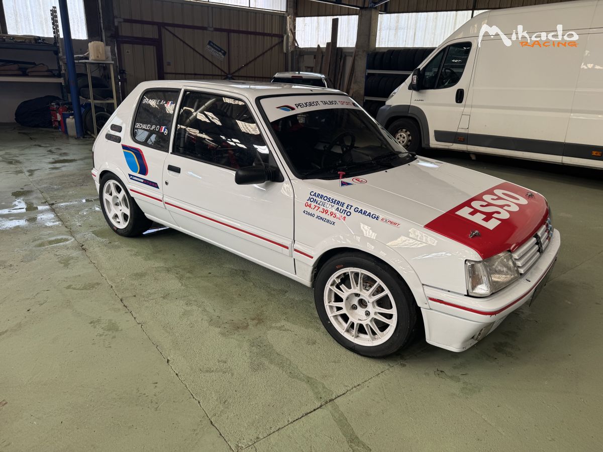 205 GTI 1900 VHC – photo 2 sur 6