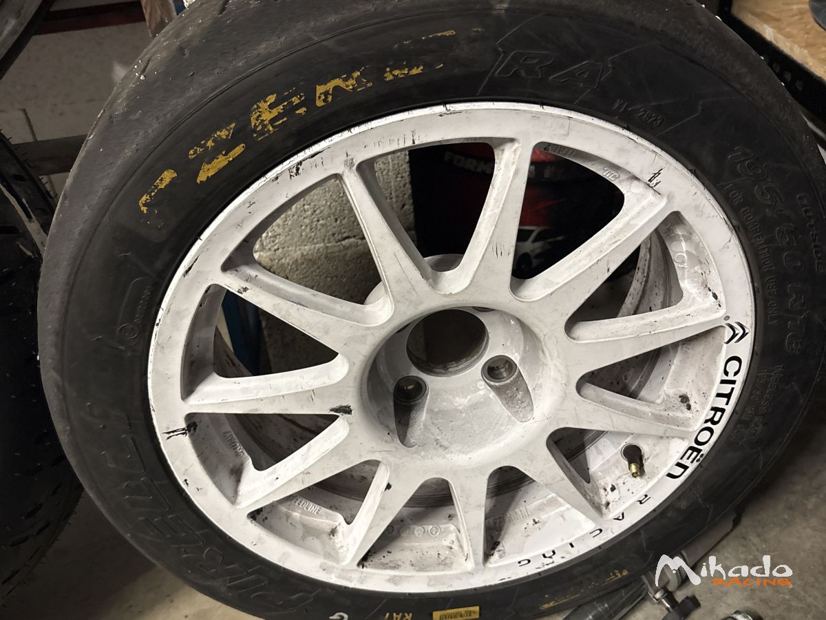 Pneu Pirelli 16 pouces ra5 ra7 ra7+ très bonne état. – photo 3 sur 5
