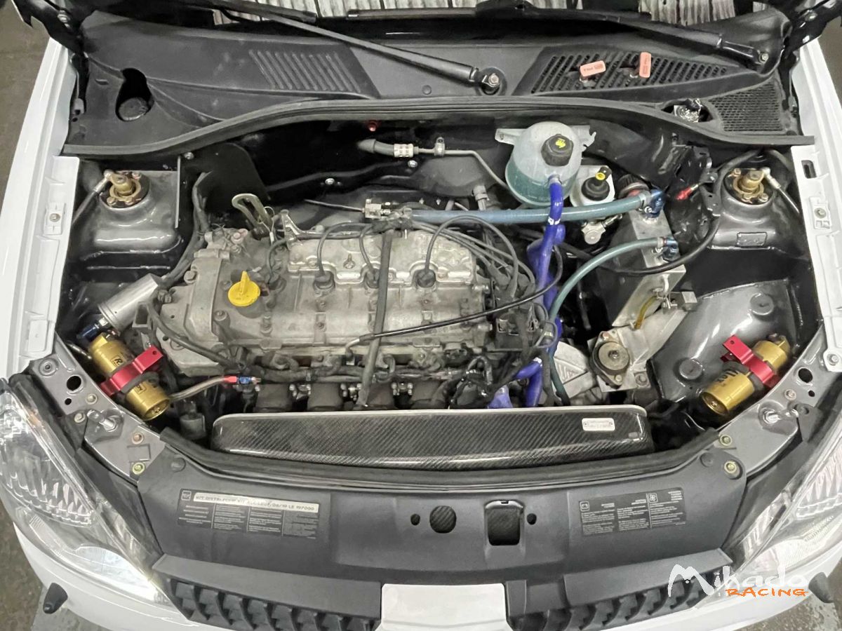 Vend clio 2 f2/14 accidenté – photo 4 sur 4