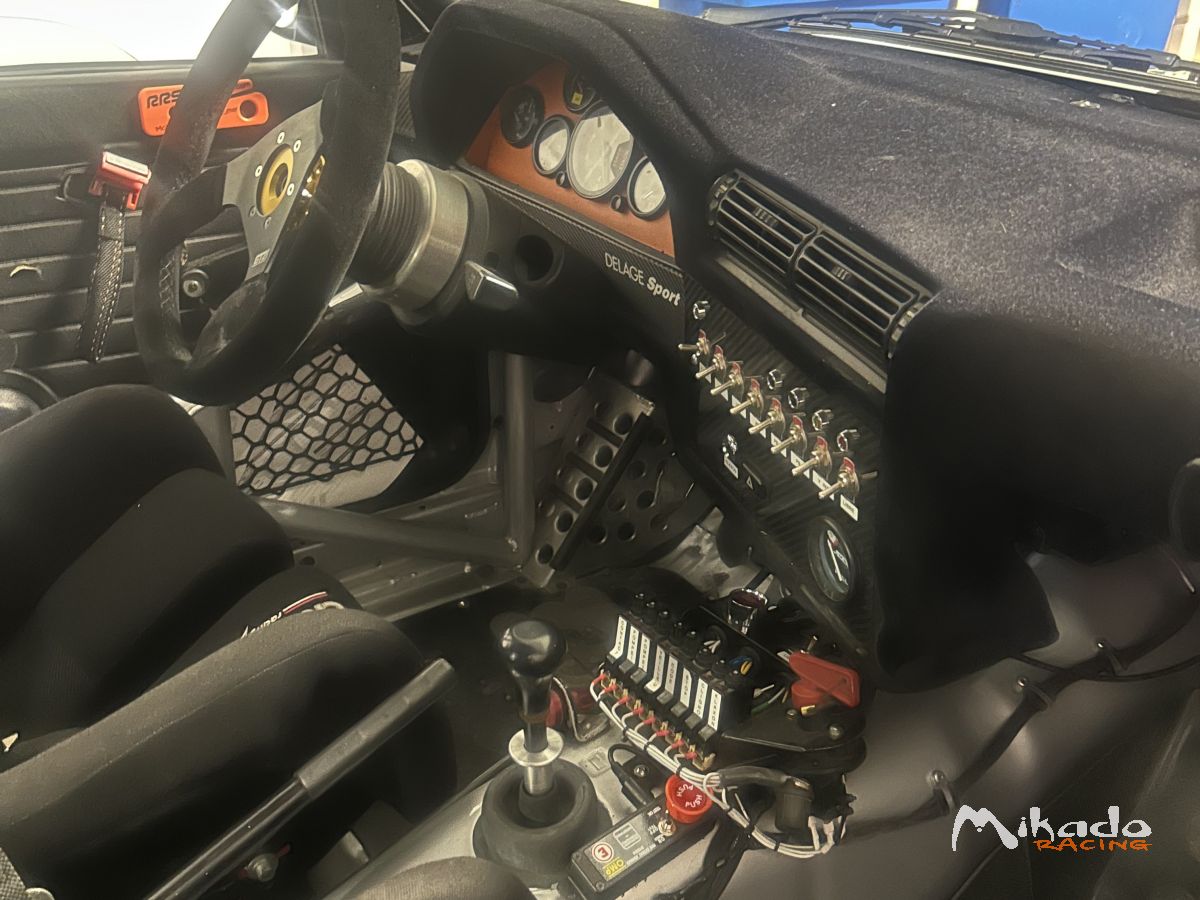 BMW M3 e 30 – photo 4 sur 5