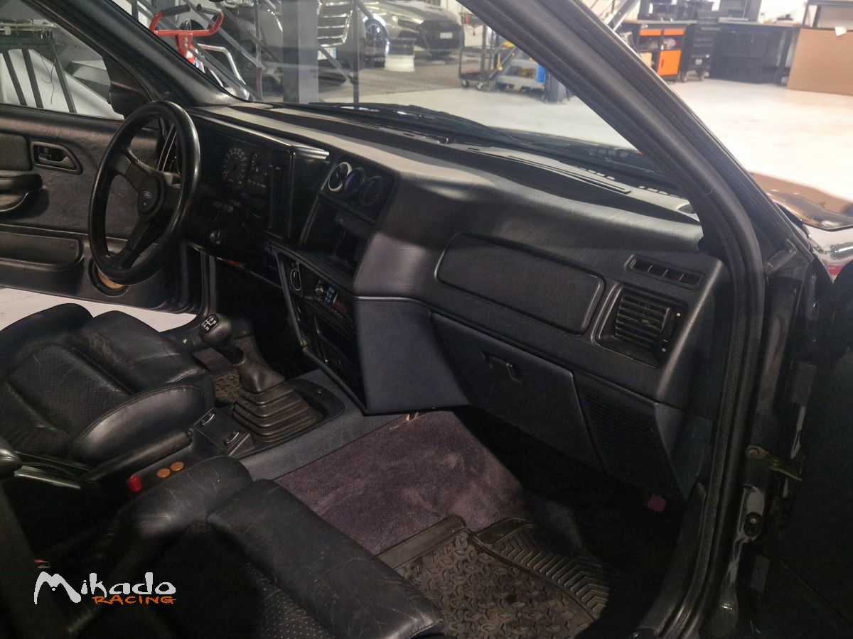 Ford Sierra Cosworth - À restaurer – photo 3 sur 6