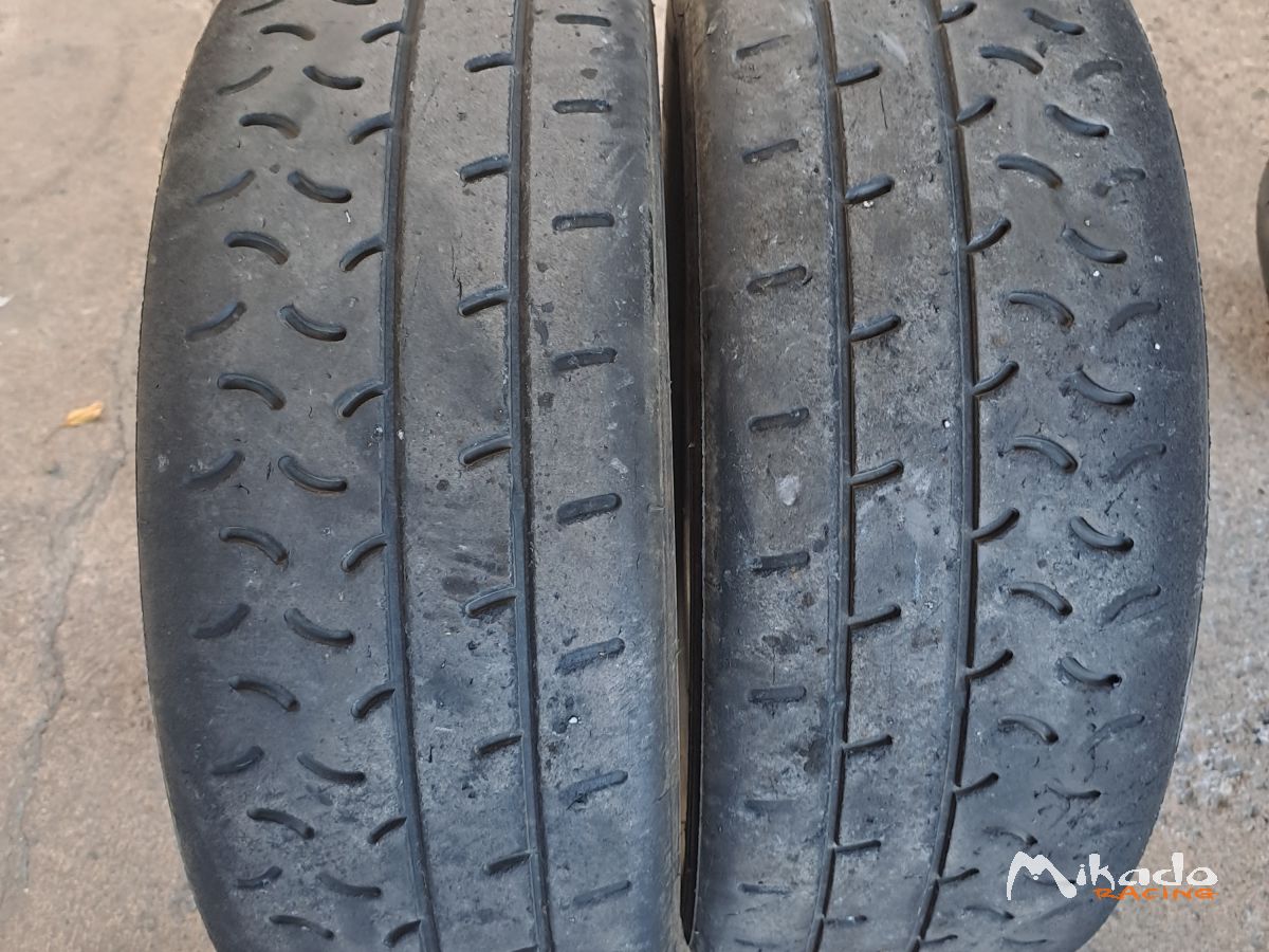Lot de pneus Yokohama hankook 16 pouces – photo 1 sur 4
