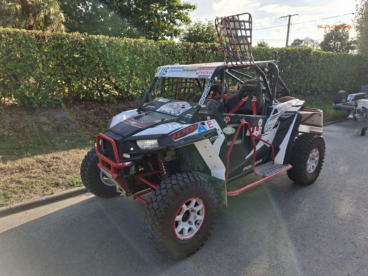 POLARIS RZR 1000 R – photo 1 sur 4