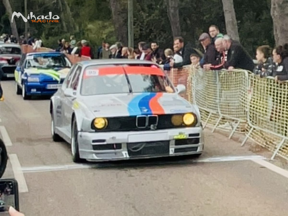 BMW 325i e30 – photo 2 sur 4