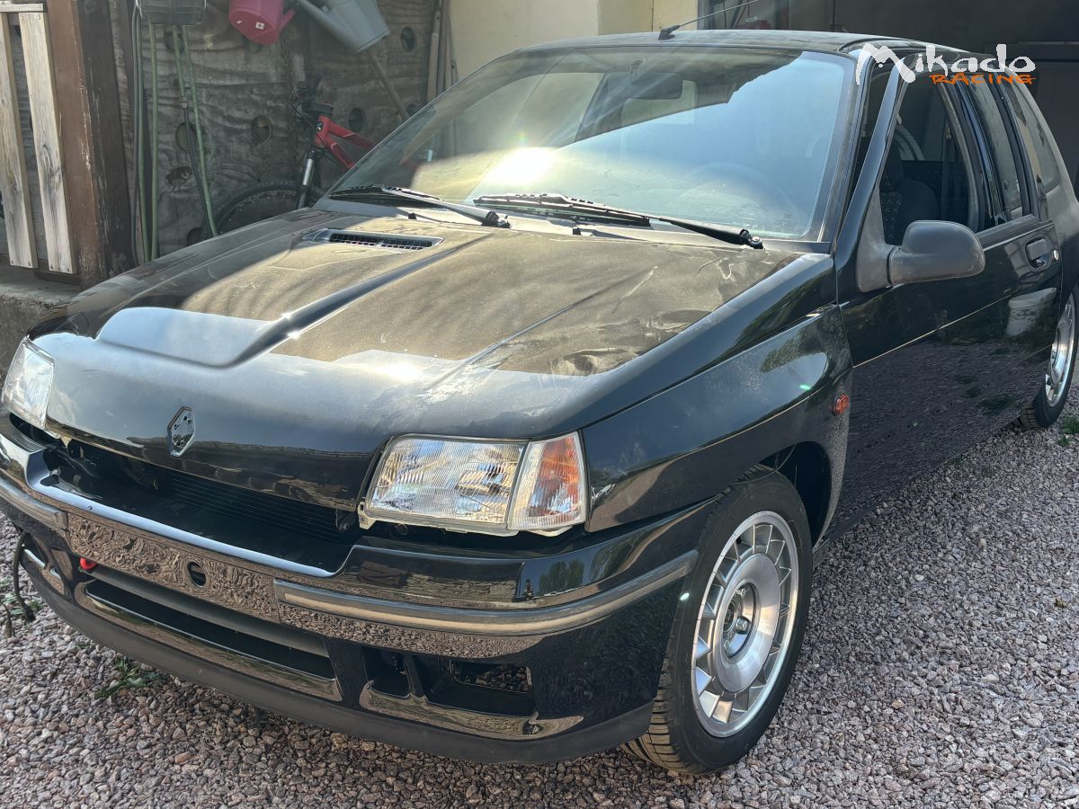 Renault Clio 16s de 1991 – photo 1 sur 3