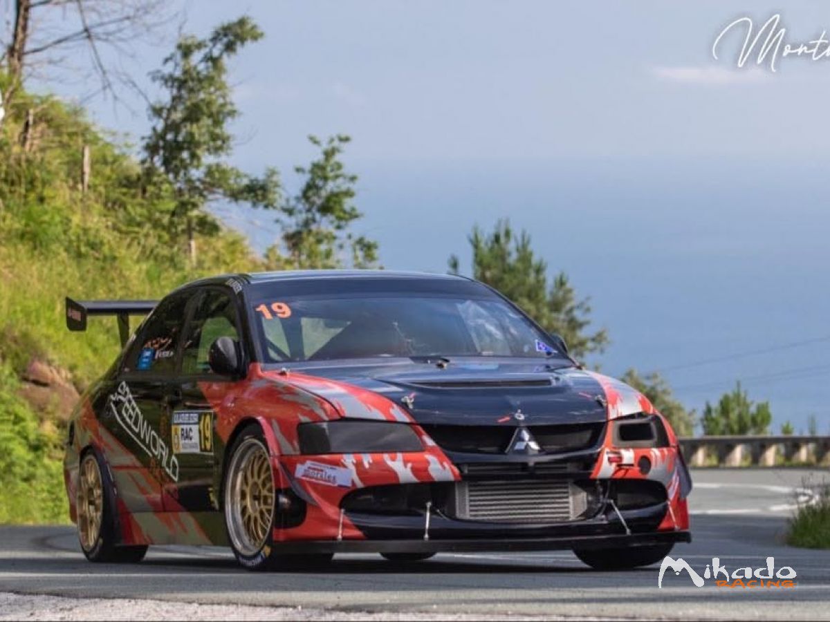 Mitsubishi evo 8 MR hillclimb PF2 – photo 2 sur 6