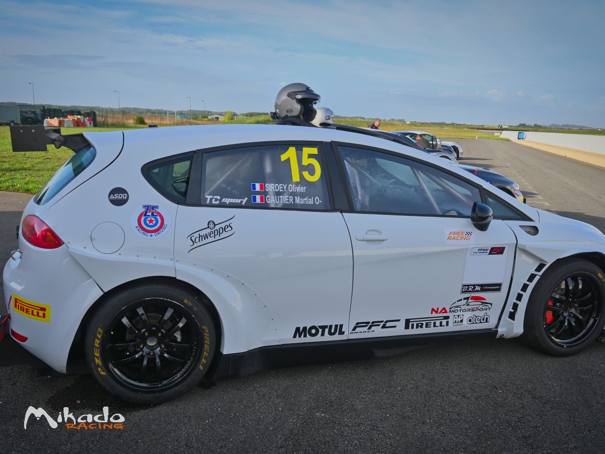 Seat Leon SUPERCOPA MK2 – photo 2 sur 4