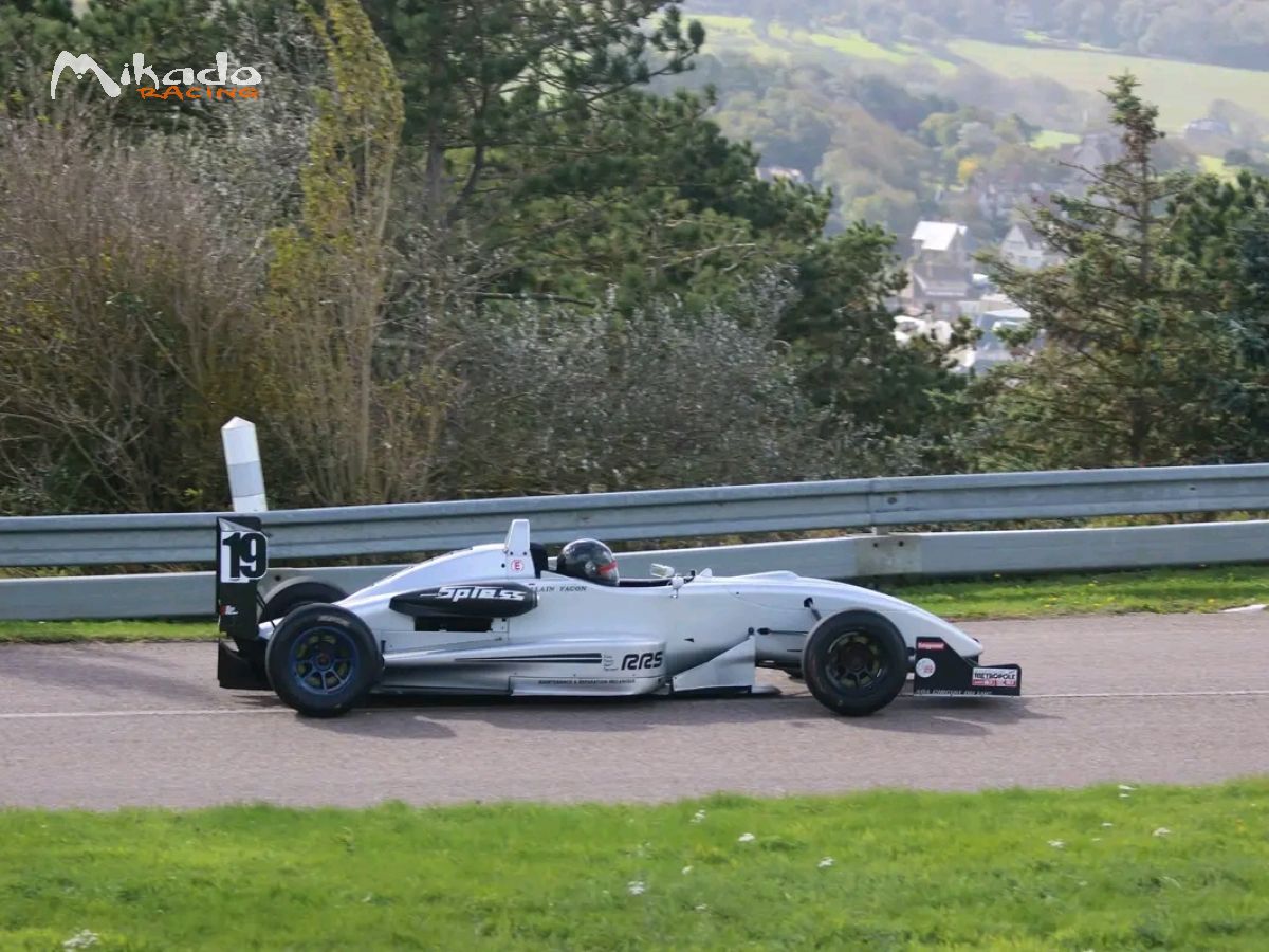 DALLARA F302 evo 304 OPEL SPIESS – photo 2 sur 3