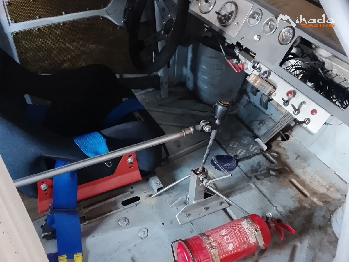 Renault 8 – photo 3 sur 5