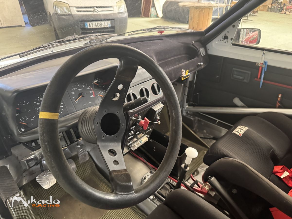 205 GTI 1900 VHC – photo 4 sur 6