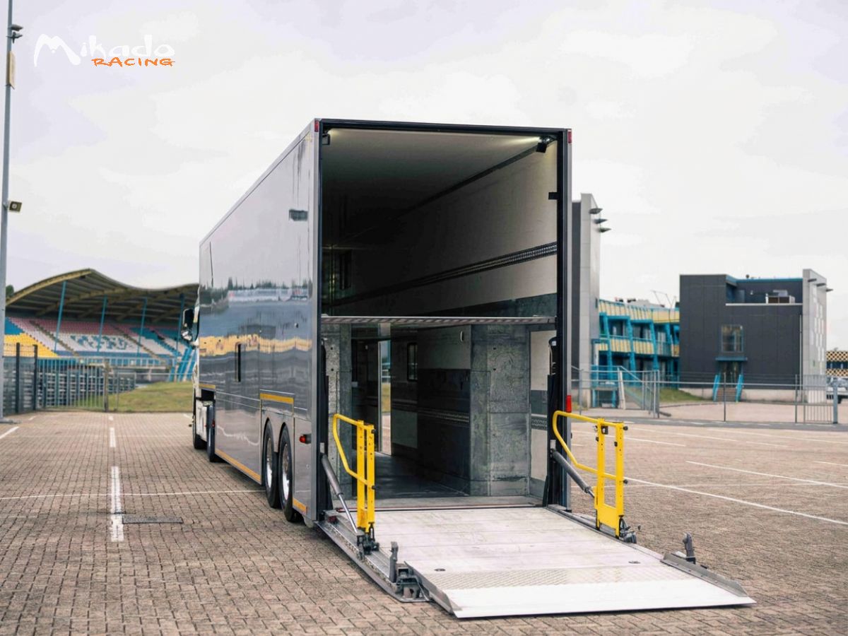 SEMI-REMORQUE MOTORHOME – photo 3 sur 3