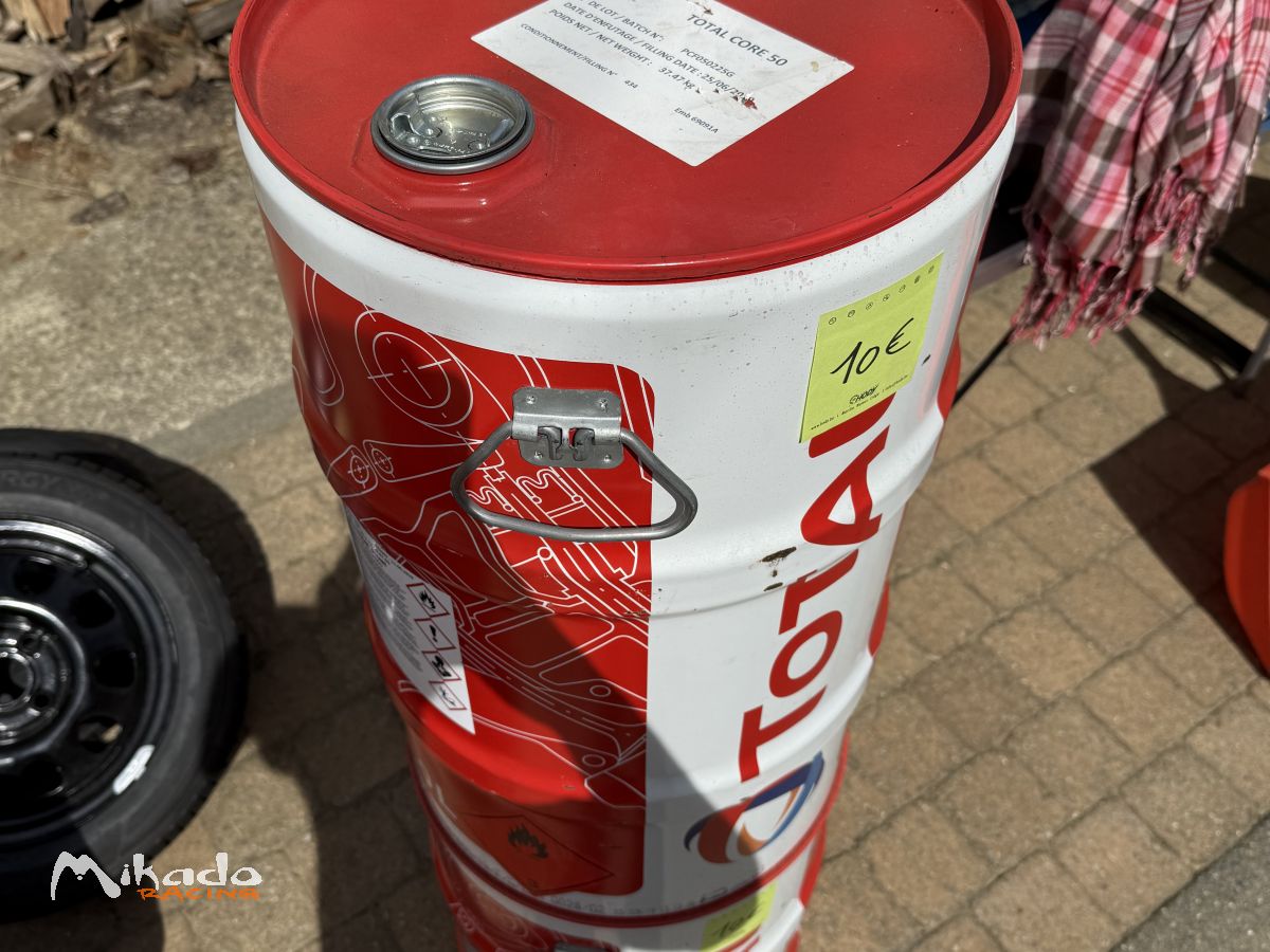 Bidon essence Total - 50 litres – photo 1 sur 2