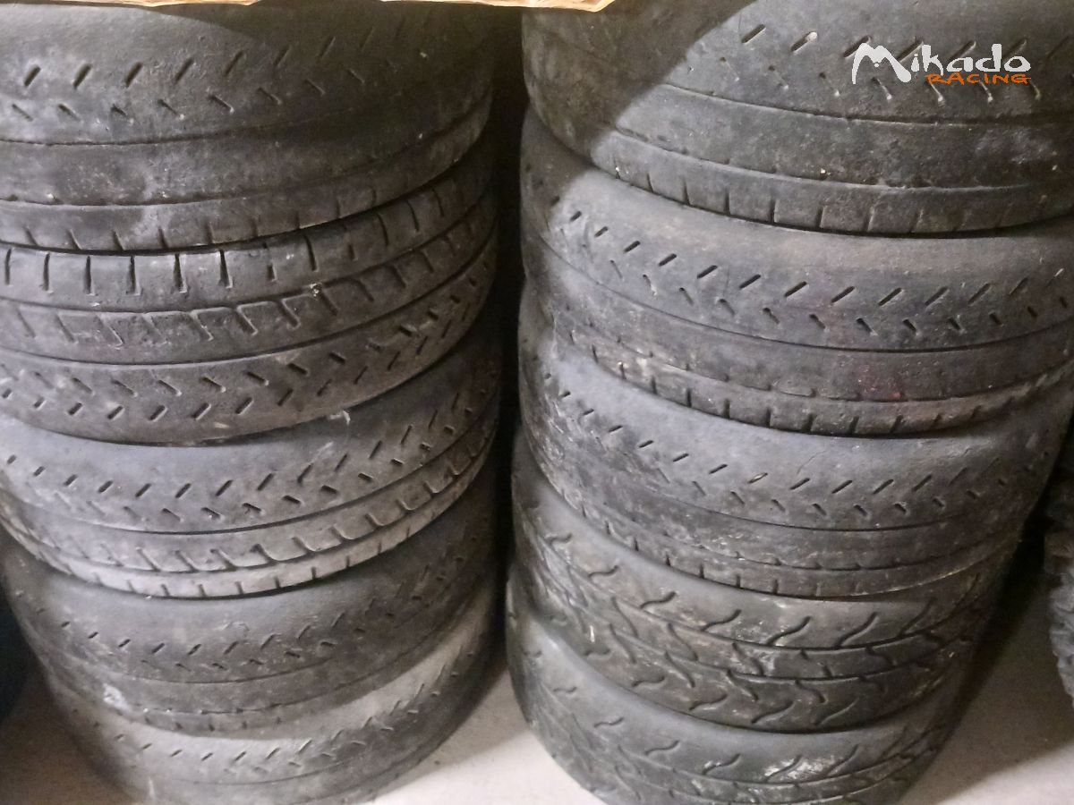 10 Pneus 195/50R17 – photo 1 sur 2