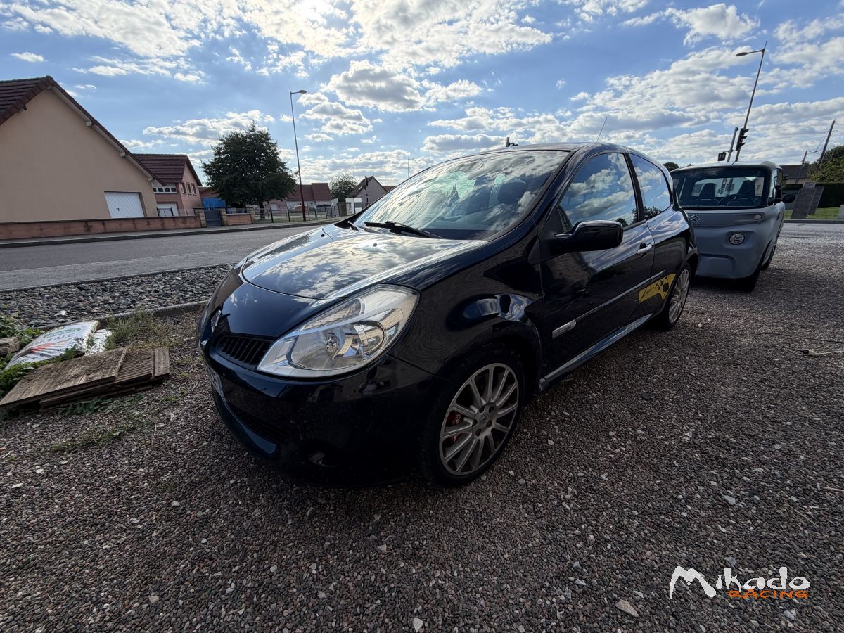 Clio 3 rs – photo 1 sur 5