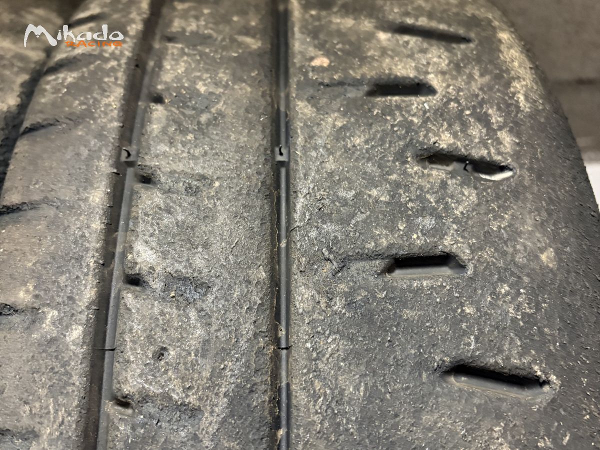 2 Hankook T33 en 17’ – photo 1 sur 3