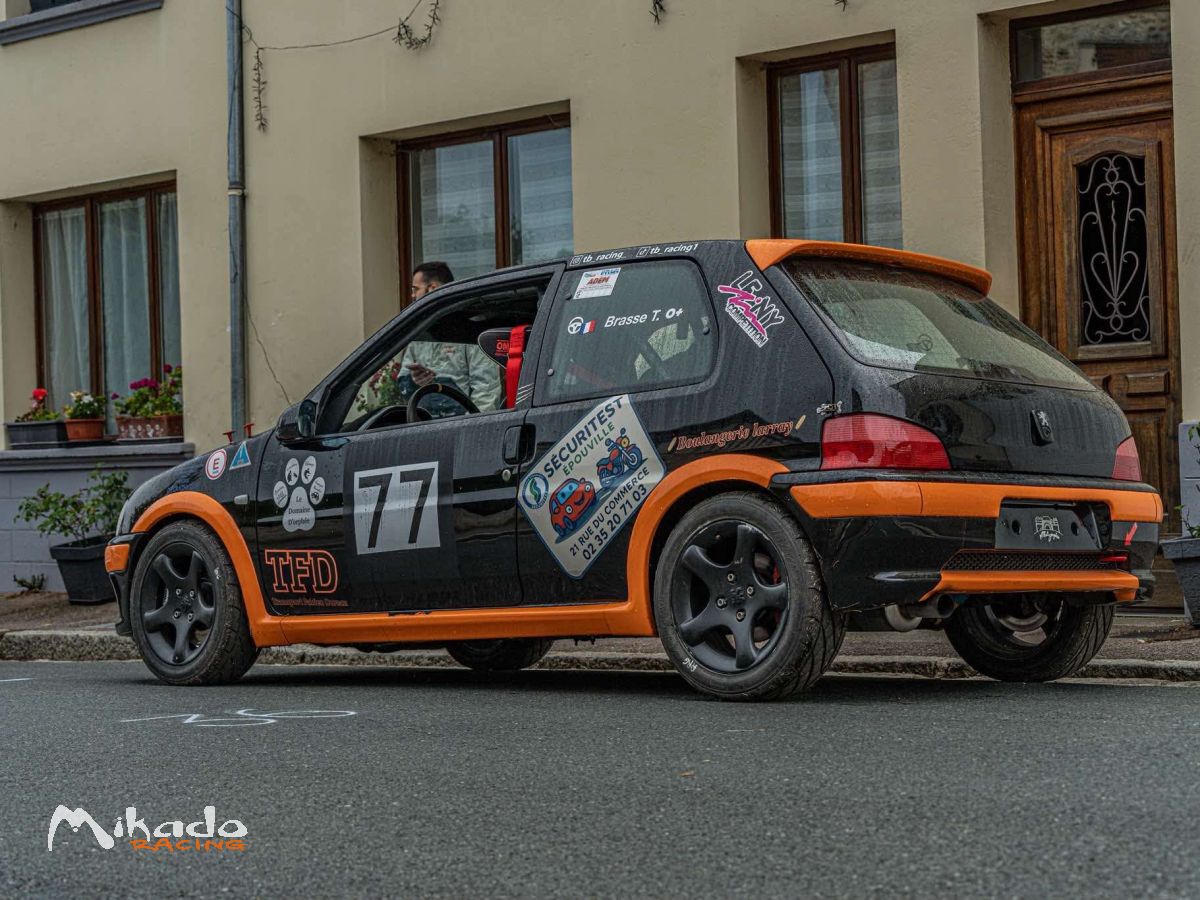 Peugeot 106 groupe A – photo 1 sur 5