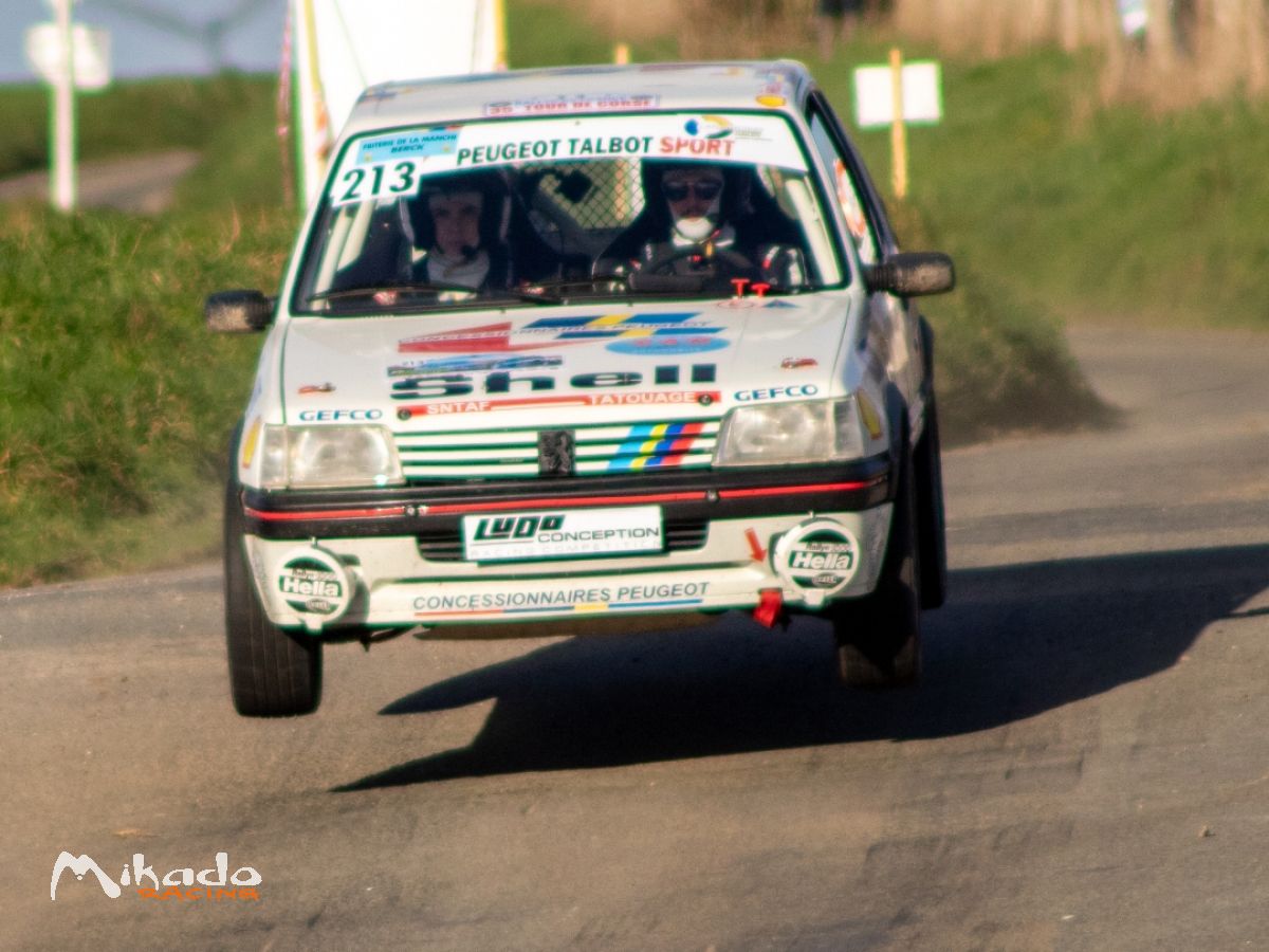 Peugeot 205 GTI 1.6 – photo 1 sur 5
