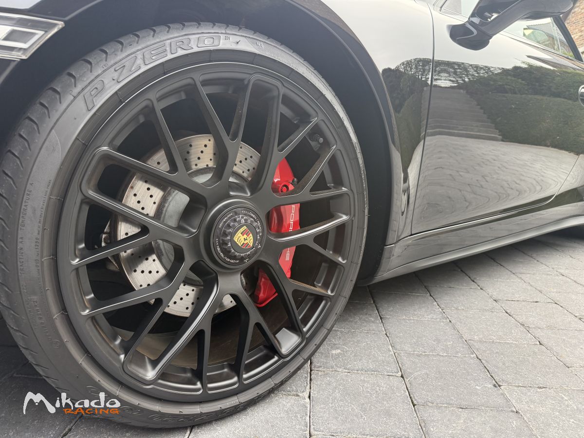 Porsche 911 carrera 4 GTS – photo 4 sur 6