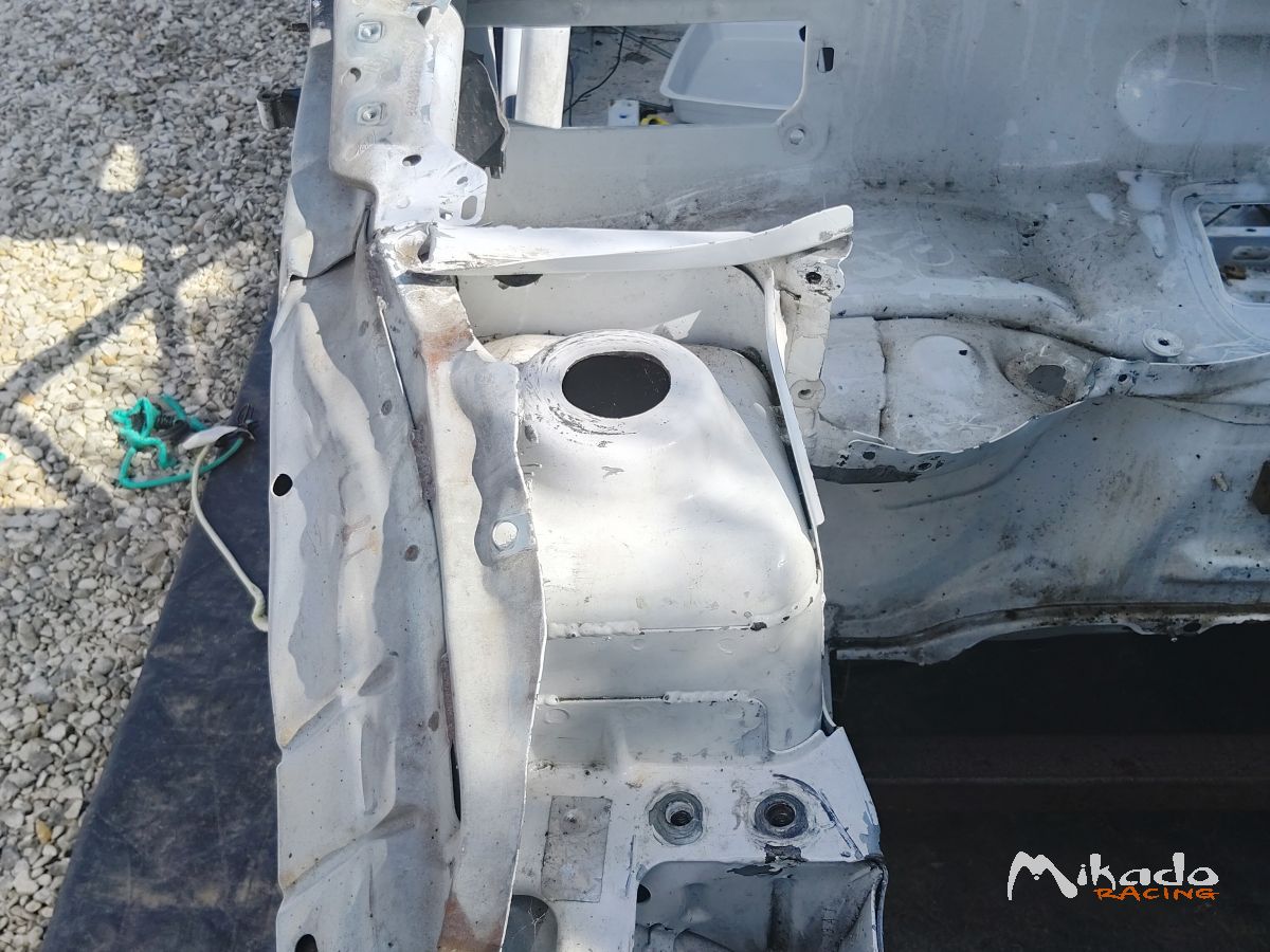 Caisse clio 2 RS accidentee – photo 3 sur 6